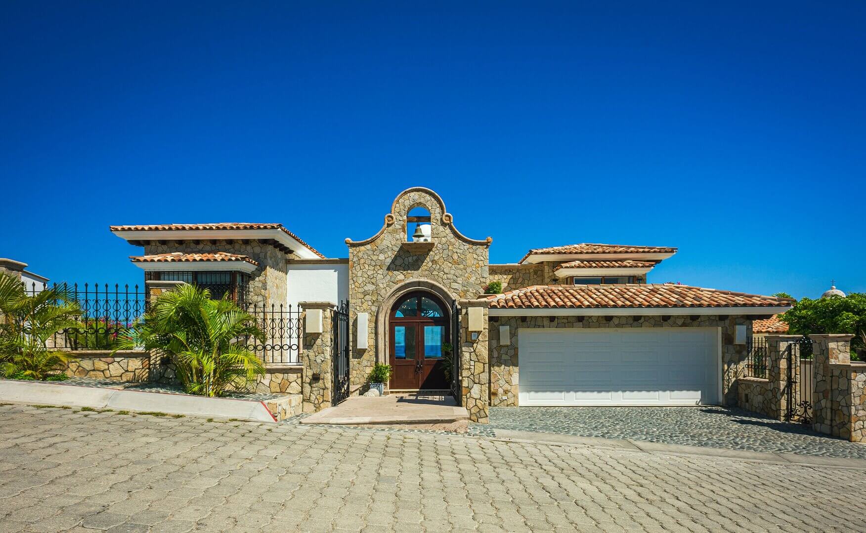 Exclusive Real Estate in Cabo Search