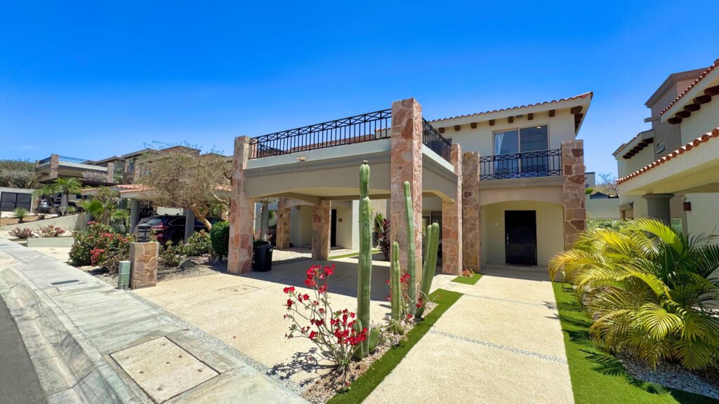Los Cabos Cumbre Del Tezal Move-in ready and fully furnished. 2,045 sq ft of construction on a 2,551 sq ft lot with 3-car parking. Luxury finishes include marble flooring, wood kitchen with granite countertops, built-in wooden closets in all bedrooms, and vanities with tempered glass shower doors in all 3.5 baths. Fully equipped with 5 Gree inverter mini-split A/C units (3 × 1-ton, 2 × 2-ton), LG 22' French Door refrigerator, Whirlpool gas stove, and 1.7 cu ft microwave hood. Additional features: rooftop with bar, grill & sink, private terrace, storage, WiFi smart lock, private 5,000-liter cistern, and termite prevention system. ommunity: pool, gym, sports courts, kids' area, 3 clubhouses & 24/7 gated security for sale