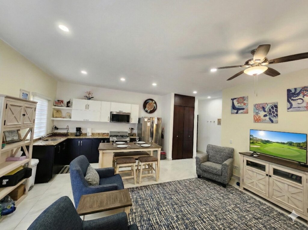 Los Cabos Luxotica Ii Luxottica II - Unit 304Luxottica II is a 3-story, 15-Unit Condo Complex Located just minutes from downtown Cabo San Lucas. The complex was completed in March 2021.Unit 304Original owner since 2021. Unit has been very gently used, only used about 2-3 weeks each – 304 Loma Alta, Cabo San Lucas, BS