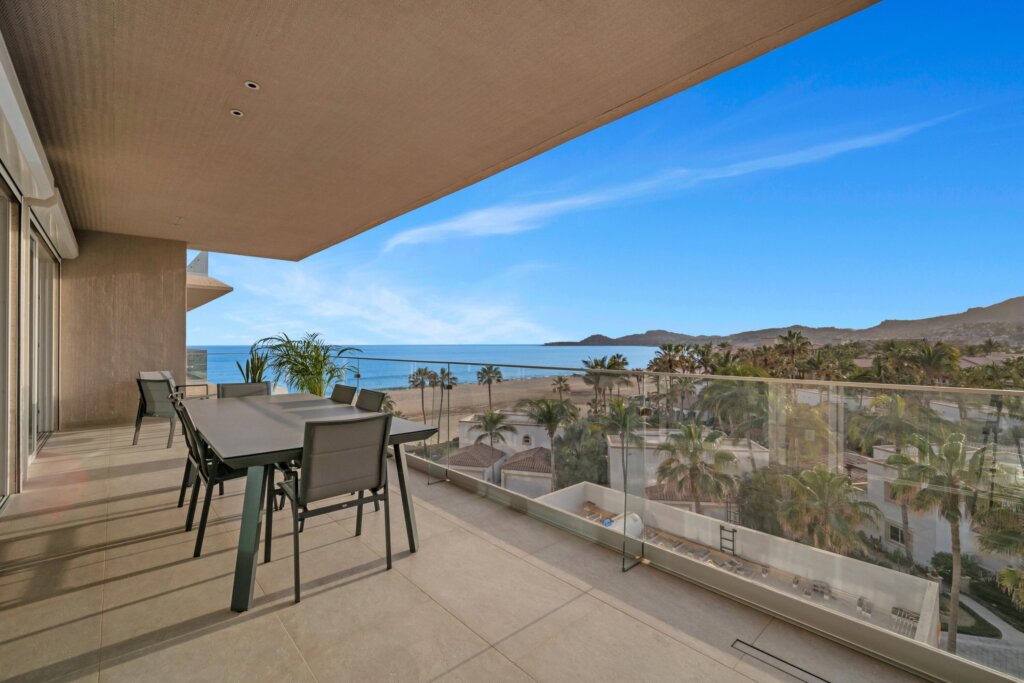 Los Cabos Albaluz Residence 406 at ALBALUZ is an elegant fourth-floor, ocean- – 406 Bahia de las Palmas, San Jose del Cabo, BS