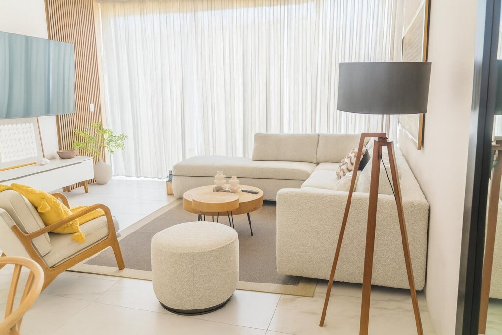 Los Cabos Marea Los Cabos Located within the sought‑after Marea Los Cabos community, this stylish 2‑bed, 2‑bath condo offers modern living with a generous 35 m² private terrace that expands your indoor‑outdoor lifestyle. The building features elevator and secure access, a rooftop jacuzzi with sweeping – 8 Ave. Del Pescador, Cabo San Lucas, BS