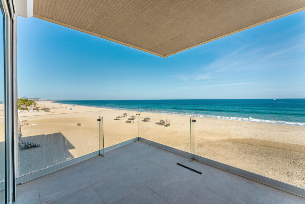 Los Cabos Albaluz Exceptional 3bedroom, 3.5-bath luxury corner residence offering panoramic 180° ocean and beachfront – ALBALUZ 301, San Jose del Cabo, San Jose del Cabo, BS