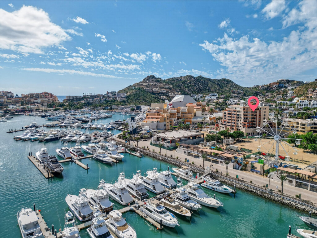 Los Cabos Plaza Nautica Turn-key 1,884 SqFt 2-bedroom condo on the 6th floor of Plaza Nautica. Elevator access and stunning marina and city – Boulevard Marina, Cabo San Lucas, BS