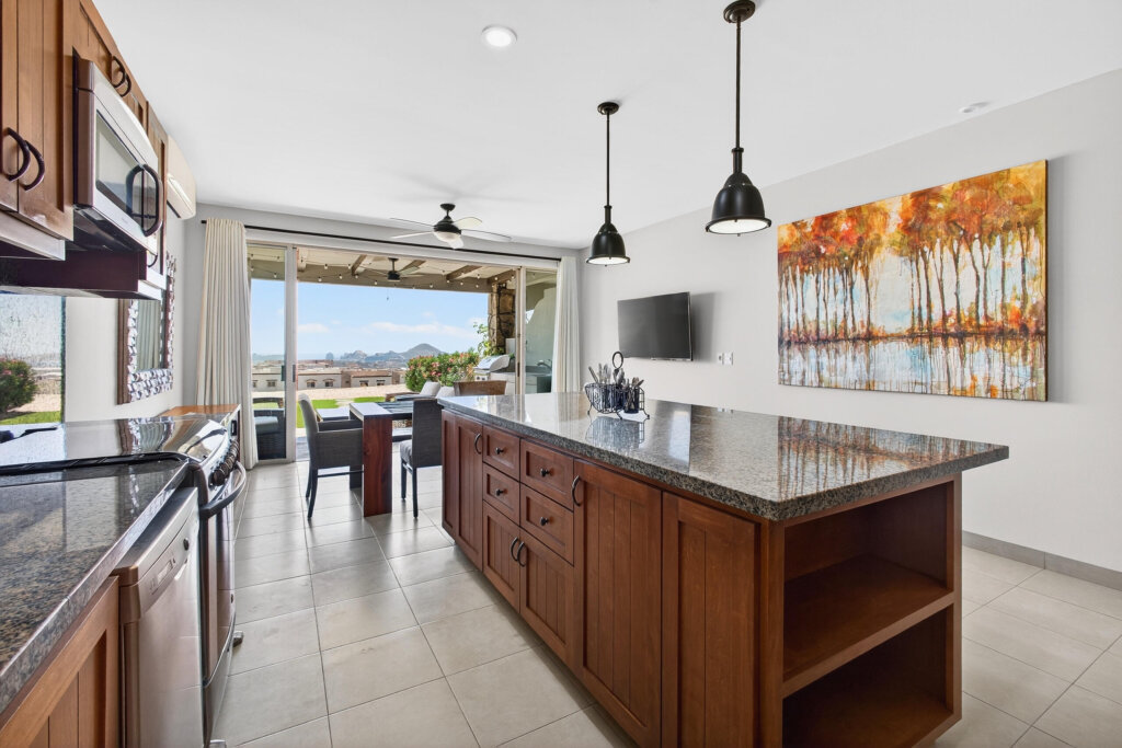 Los Cabos Cabo Del Mar Ecopark Beautiful fully furnished apartment located in the peaceful and conveniently situated community of Cabo del Mar. Just minutes away from shopping centers, schools, hospitals, and gas stations.Enjoy panoramic – Calle Albatros, Cabo Corridor, BS