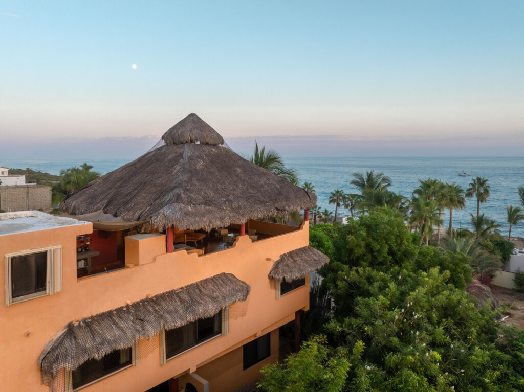 Los Cabos Cabo Bello Casa Granite, situated in the beachside gated community of Cabo Bello, brings together coastal living and everyday comfort just a short stroll from the swimmable beach. The main residence features three bedrooms and three bathrooms, of which two of these bedrooms are on a separate and private side of the house sharing an ocean for sale