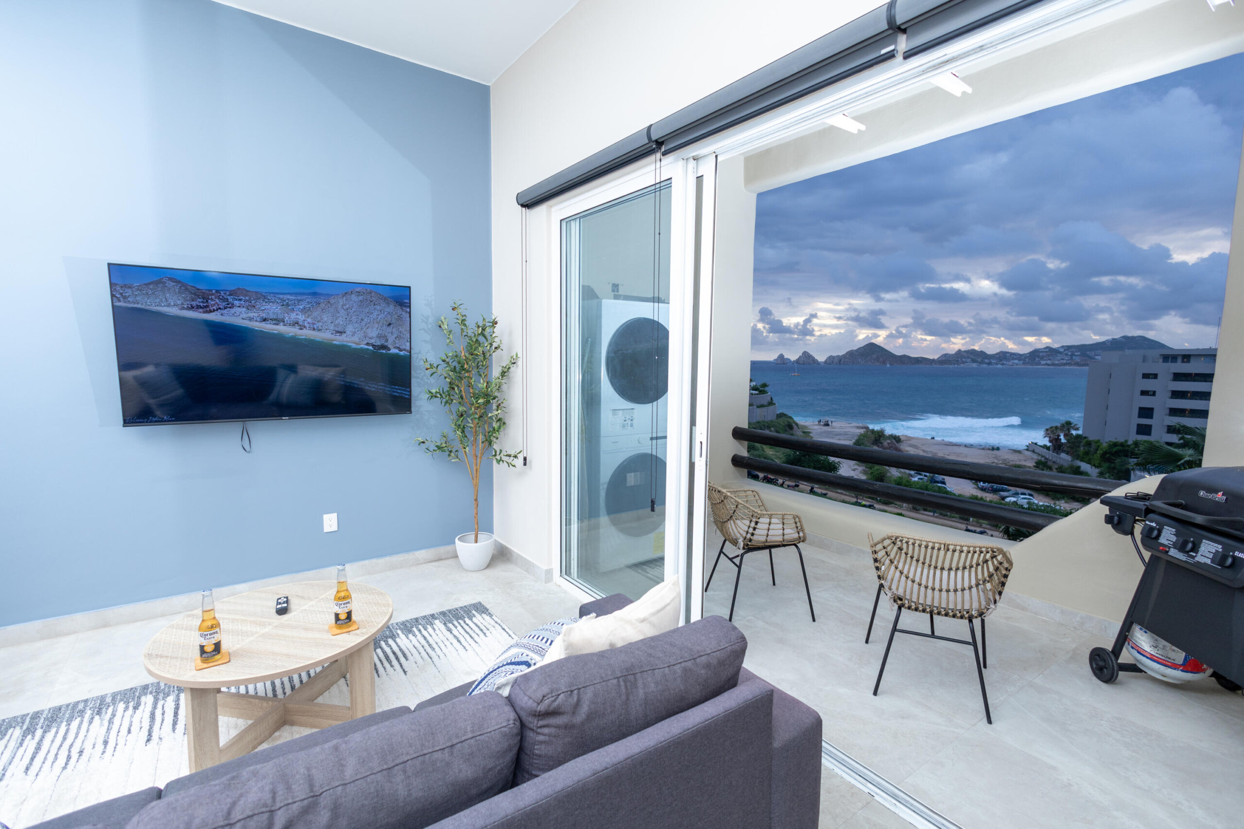 Los Cabos Misiones Del Cabo BEST PRICE for a beachfront condo in Cabo San Lucas! It won't last for long! Its privileged location with direct for sale