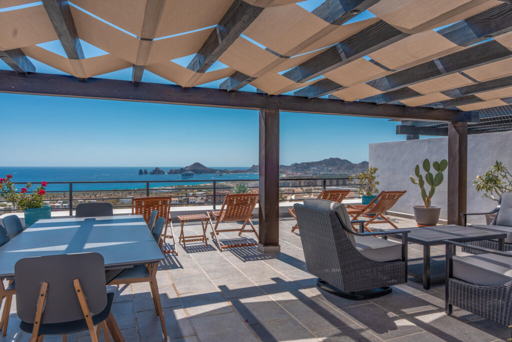 Los Cabos The Cliff At Cerritos Your Exclusive Pre-Construction Pre-Sale Opportunity is here!Whether you seek a permanent residence, a vacation getaway, or a savvy investment, this community presents a distinctive chance to immerse yourself in a lifestyle defined by the harmonious blend of natural beauty and luxurious amenities. This pre-construction opportunity offers an exceptional price point, providing access to the extraordinary at a fraction of its future value. Moreover, the potential for substantial rental income ensures a remarkable return on investment, making this venture as financially rewarding as it is enchanting. This exquisite one-bedroom, one-bathroom condominium offers a meticulously crafted interior design to experience the comfort and convenience of hotel-style amenities right at your doorstep. – PH, Cabo Corridor, BS