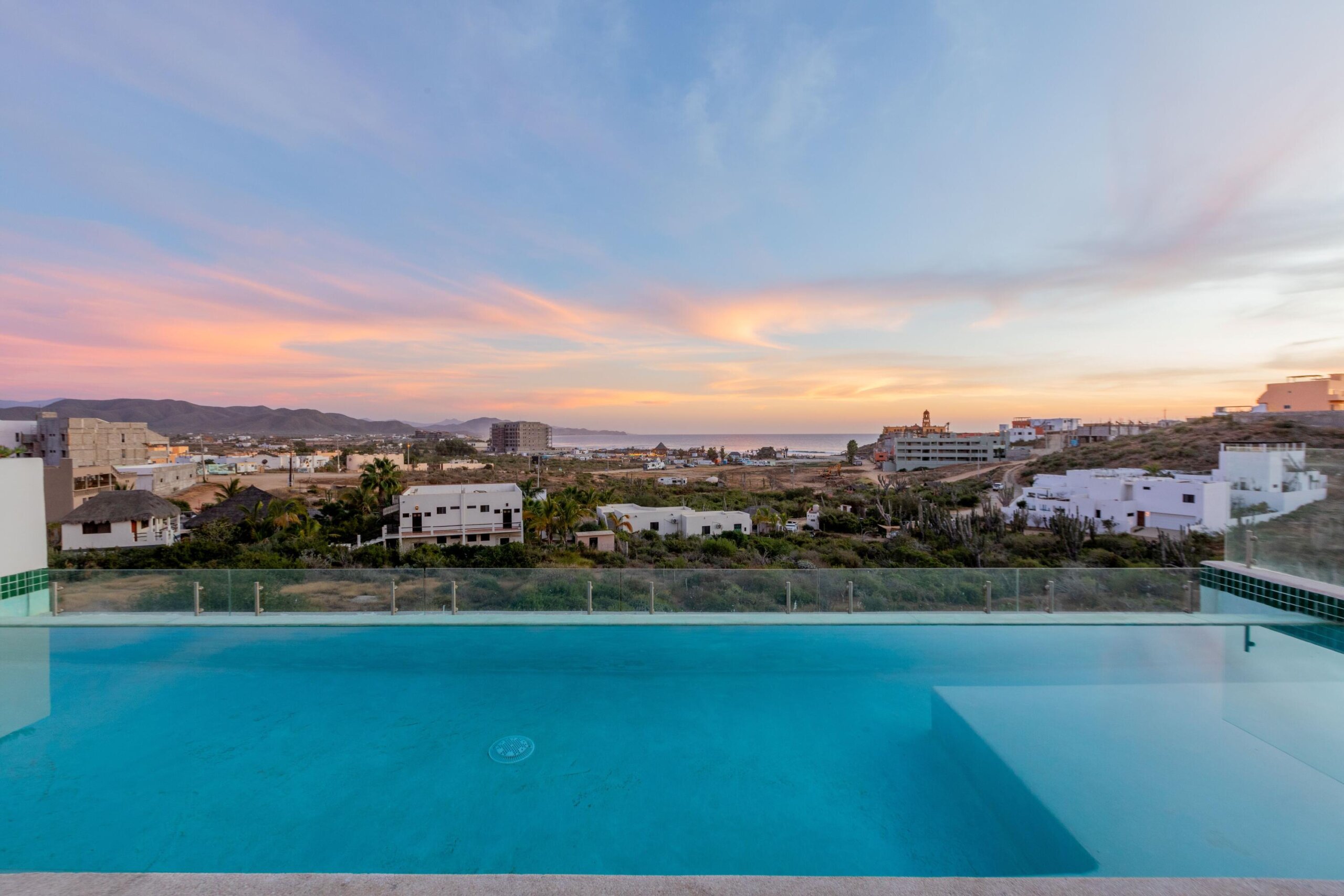 Los Cabos Surfside Residences Welcome to Casa Paraiso, Fantastic Designer Penthouse with an unbeatable for sale