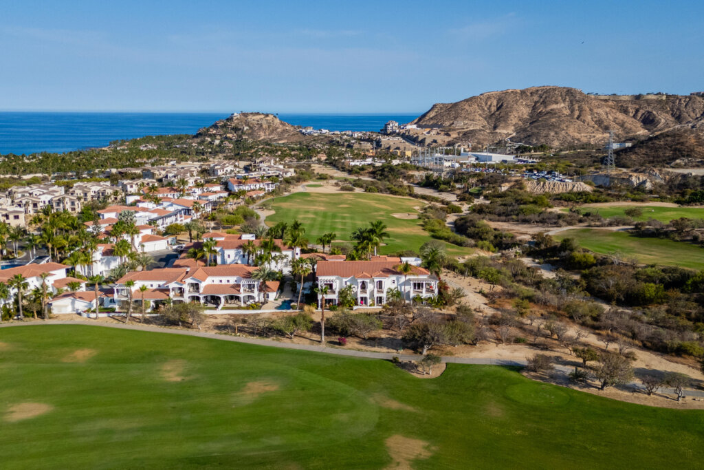Los Cabos Villas De Oro This beautiful second floor penthouse condo is located overlooking the 1st fairway of the Palmilla Ocean Course and the NEW Palmilla Clubhouse. Within minutes in your golf cart you find the Palmilla Cove beach, one of a few – Phase II, Villas de Oro, San Jose Corridor, San Jose Corridor, BS