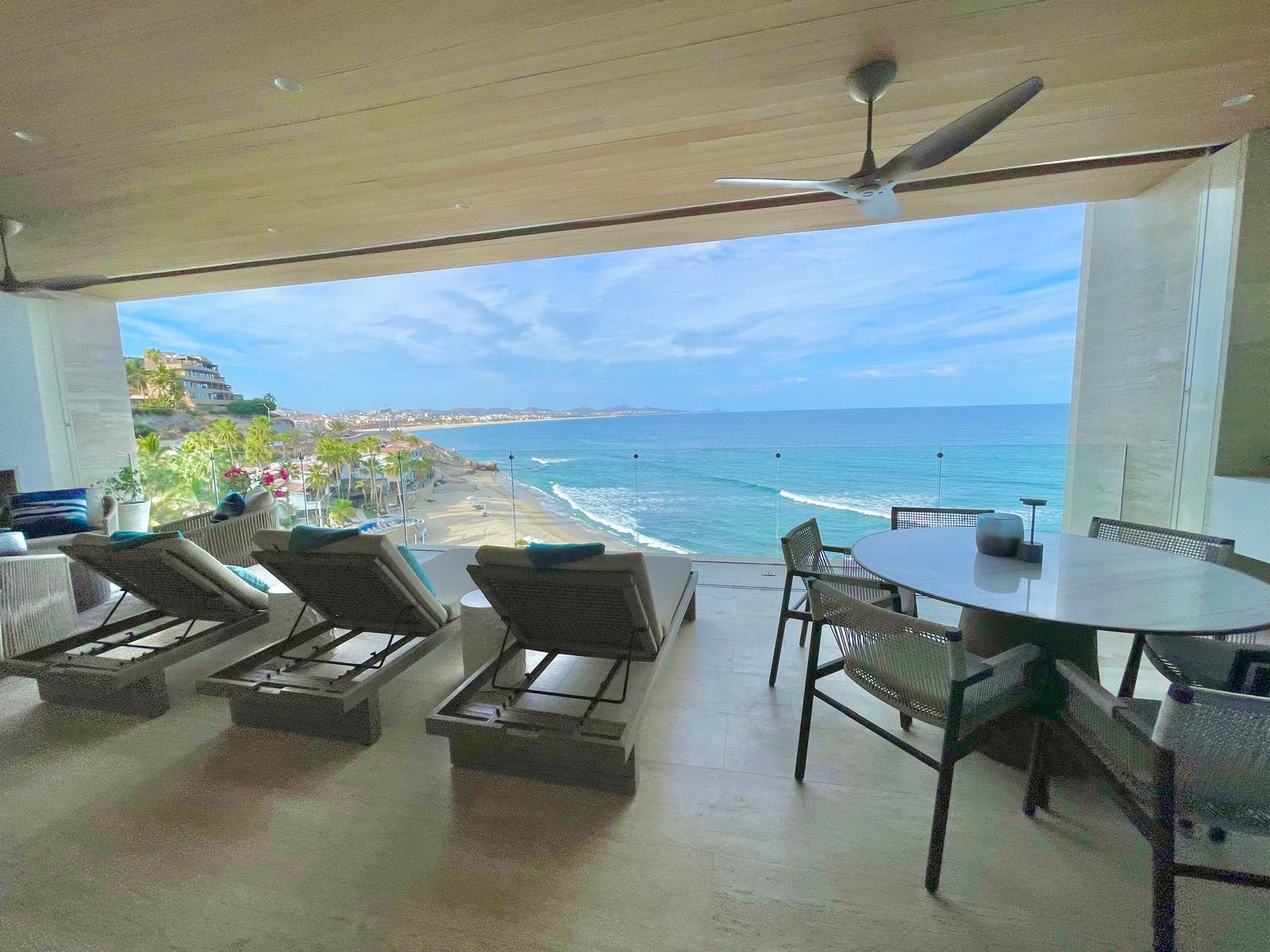 Los Cabos Section 28- Ocean Residences This luxury four-bedroom Ocean Residence condo offers an exceptional blend of comfort, elegance, and breathtaking ocean for sale