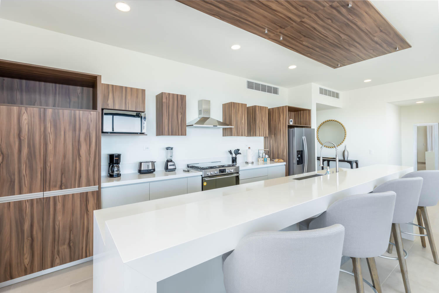 Los Cabos Tramonti Welcome to Tramonti at Cabo San Lucas—home to this stunning 3-bed penthouse in the grand Duomo Tower, the community's largest and most prestigious building, built in 2023. Enjoy breathtaking ocean and city for sale