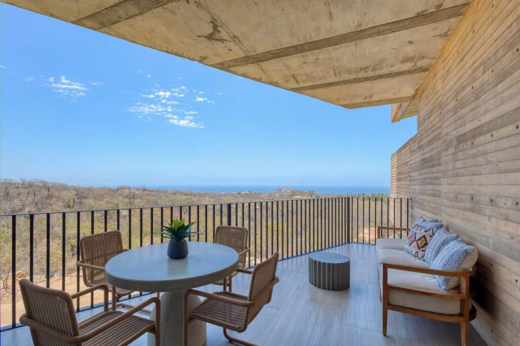 Los Cabos Or Cabo Boutique Residences OR Cabo - Fully furnished (negoitable under seperate invoice) and turnkey. A unique one-bedroom, two-full bath condo offers great sea and Punta Ballena – Vía La Paloma, Cabo Corridor, BS