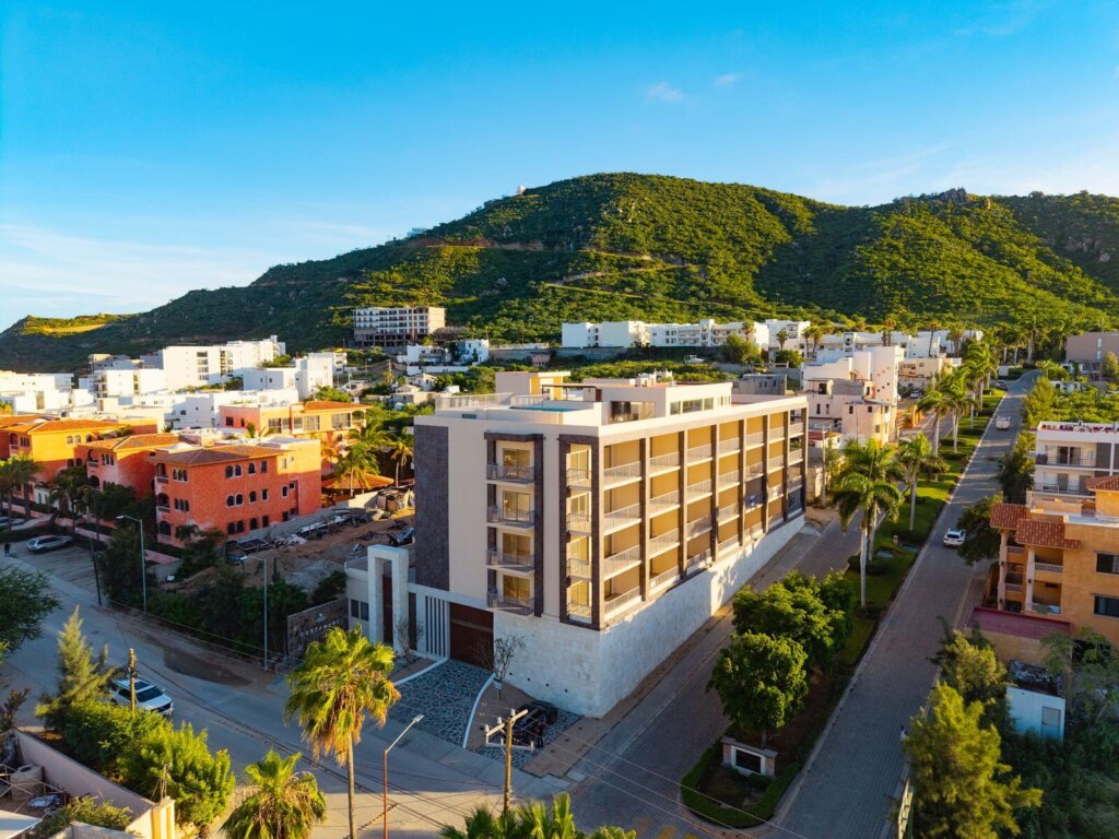 Los Cabos Costa Mare Turnkey Airbnb Condo in Costa Mare | Cabo San LucasIncome-producing condo for sale in Costa Mare, a boutique 28-unit development just minutes from the Marina, beaches, golf courses, and top dining.This is not just a property--it's a ready-to-go rental business. Delivered fully furnished, professionally decorated, and already operating on Airbnb.The unit features 2 bedrooms, 2 full bathrooms, and 102 m² total (90 m² interior + 12 m² terrace), located on the second level. It includes a modern kitchen with quartz countertops, a private balcony with city – Via de Lerry, Cabo San Lucas, BS