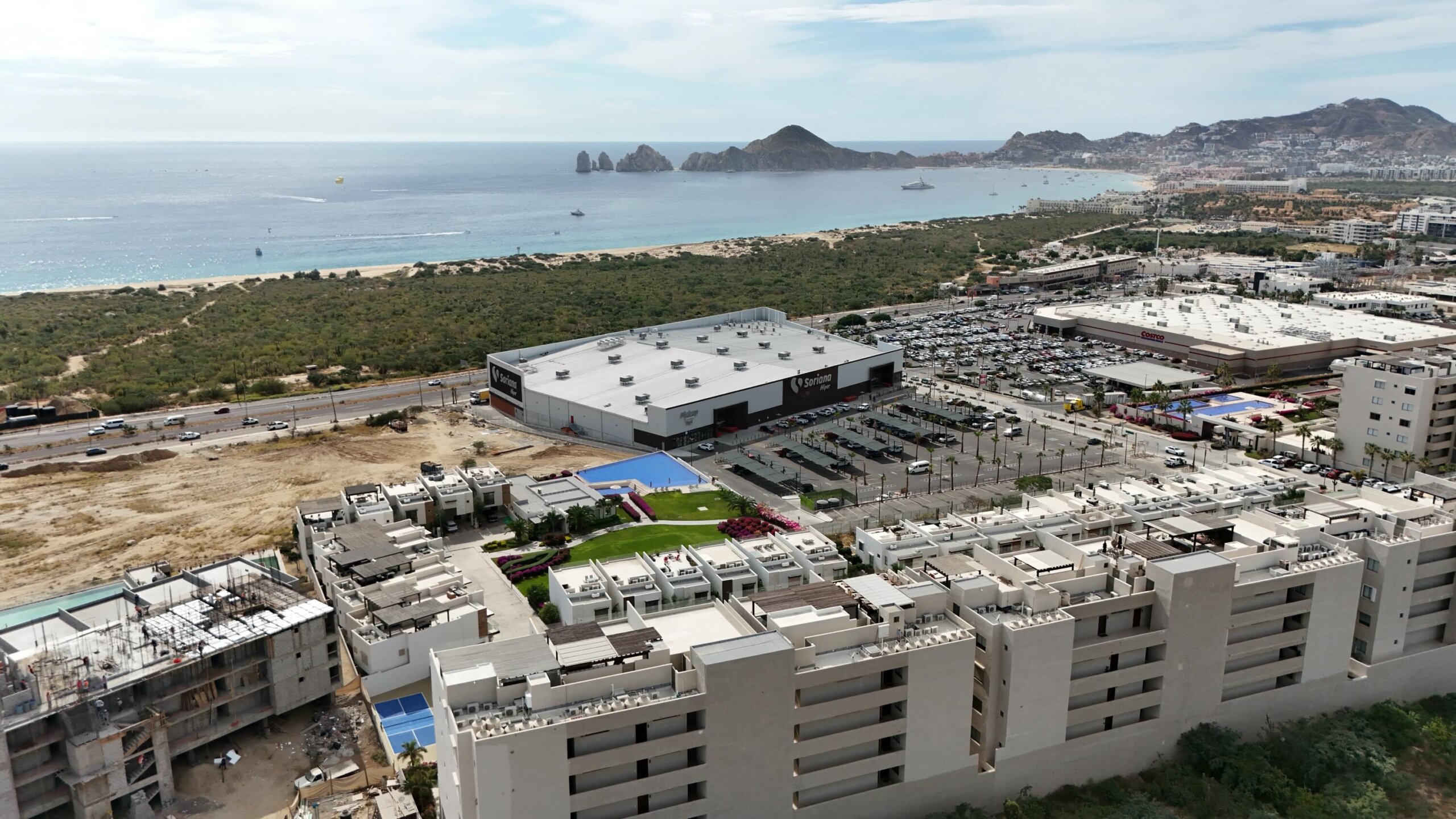 Los Cabos Vista Vela Live your Mexican dream of watching the sunrise and the moon at the end of the ocean and its excellent for sale