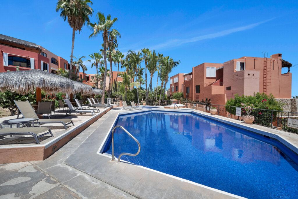 Los Cabos Cabo Bello Plaza Calafia in Cabo Bello is known for its charm, elegance, privacy, and access to one of the only swimmable beaches in Cabo San Lucas. This unique condominium features an open concept layout with 2 spacious bedrooms, each with its own en-suite bathrooms, perfect blend of comfort, privacy and functionality. Perfectly situated between two sparkling swimming pools, – Plaza Calafia, Cabo Corridor, Cabo Corridor, BS