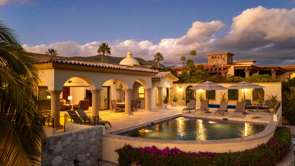Los Cabos Cresta Del Mar Located on a Cul De sac - A luxurious 4 bed 4 and 2 half bath House with full casita that has a separate entrance and kitchen. Ocean – 25 CAMINO DEL PACIFICO BAJO, Cabo San Lucas, BS