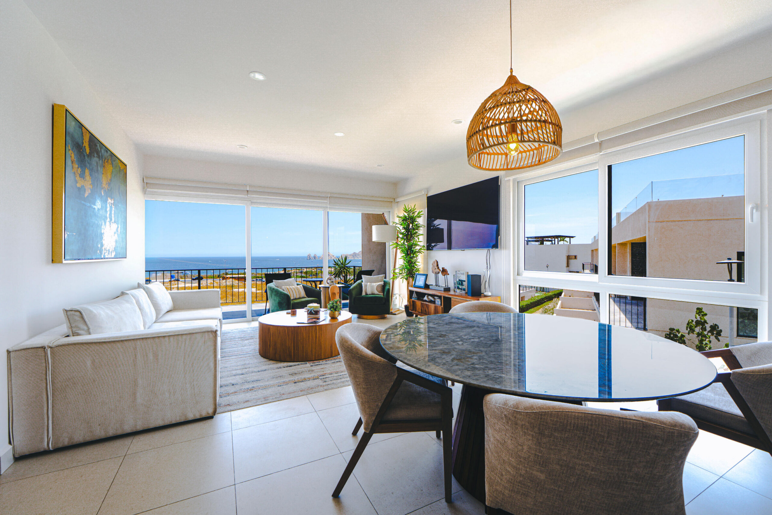 Los Cabos Cuatrovientos E2-201 is the biggest condo in the whole complex. Having a ''million-dollar'' for sale